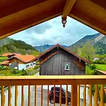Alpen In Osterhofen - Berge, Ruhe & Lägenhet Bayrischzell